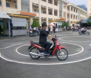 HỌC LÁI XE HẠNG A1